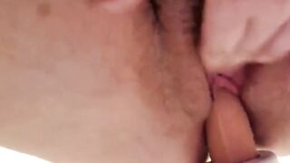 BIMBO FUCKS a THRUST MACHIENE