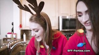 Rides the cookie stealing Santa inside foursome