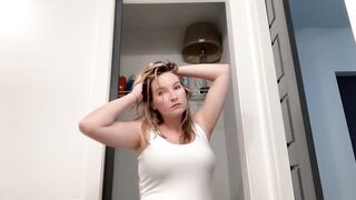 Old Blonde mom Oils Huge Boobies and Slides on Makeup after Shower