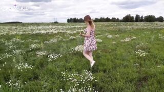 Blonde Lusty into Nature and Jerk Off into the Field