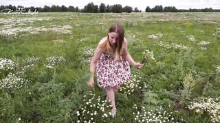 Blonde Lusty into Nature and Jerk Off into the Field