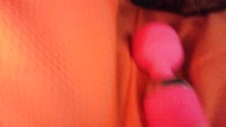Squirting into my Leggings