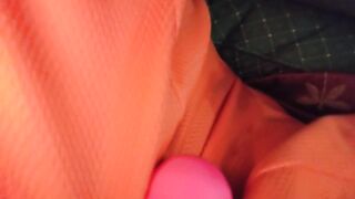 Squirting into my Leggings