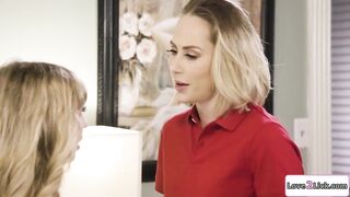 Blonde gfs have makeup sex and lick booty