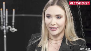 HERLIMIT - Anal Dig Hot Venera Maxima Gets her Booty Spread - LETSDOEIT