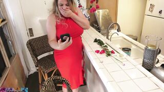 Stepmom gets pics for anniversary of secretary sucking off hubby's cock