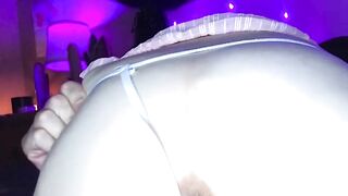 Cucks Fiance Gets a Sloppy Cumshot from her Bull!