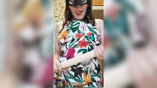 cougar Pounded herself into the Kitchen