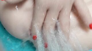 Las Fantasías Sexuales De Natalie En Su Baño