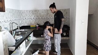 I plowed a maid while she cooks