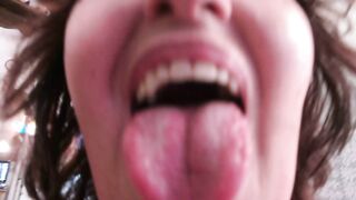 V 652 new Giantess for Patrick. Im Topless into Crotchless Tights looking for him