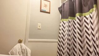 Hidden Shower 21 - Nice Body
