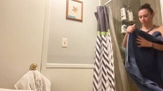 Hidden Shower 21 - Nice Body