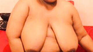 SSBBW black pissing