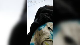 uspkirt venezolana con hijo