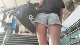 Candid upshorts ass cheeks