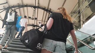 Candid upshorts ass cheeks
