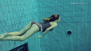 Blue Clothed Duna Bultihalo with Huge Titties inside the Pool