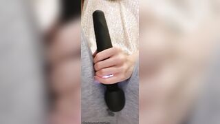 Muslim cunt with mouth Masturbating on Yoga Leggings and Squirt so Rough