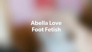 Gorgeous Bare Toes make you Turned On