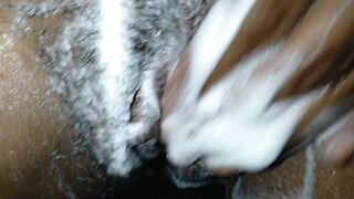 Washing my Cunt