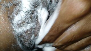 Washing my Cunt