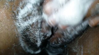 Washing my Cunt