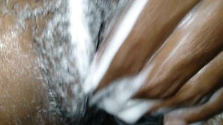 Washing my Cunt