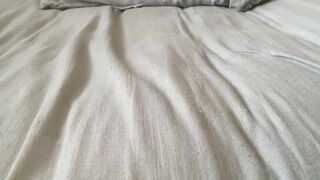 Can I Cum Silent, without the Neighbor Hearing Me?