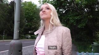 Blonde 25yo goddess offer oral sex to his long cock into