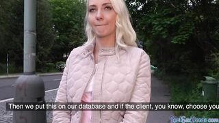 Blonde 25yo goddess offer oral sex to his long cock into