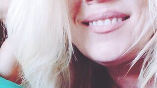 Rate MY Talent ! COCK Blowing Christine King from Dominos Works a Cock