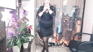 Crazy dancing of luxurious older whore & her gaping snatch.!.