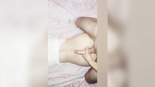 A LONG PENIS Fucks a Gf with a round Booty and makes her Squirt