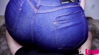 Hottie Assjob Lap Dance inside Jeans and then inside Thongs