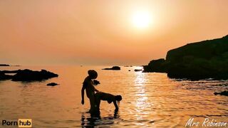 Lovers having Sex at Sundown got Recorded on Voyeur Web Cam