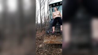 cougar Naked Outside
