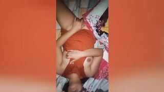 Rubbing my Clitoris until I Cum