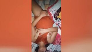 Rubbing my Clitoris until I Cum