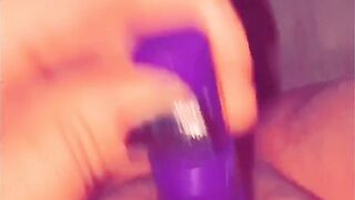 Thick Vagina cougar Plays with herself Secretly