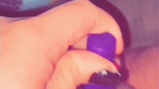 Thick Vagina cougar Plays with herself Secretly