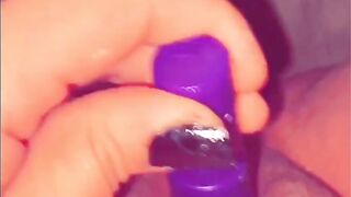 Thick Vagina cougar Plays with herself Secretly