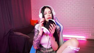 ORGASMIC ASMR INCREDIBLE SEXY BEAUTY LICKING AND BLOWING. HONEY HAZE