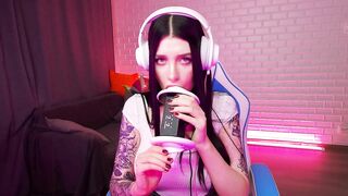 ORGASMIC ASMR INCREDIBLE SEXY BEAUTY LICKING AND BLOWING. HONEY HAZE