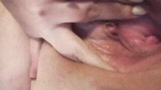 COLLARED BBW PLAYS WITH FAT VAGINA