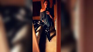 View me have an Orgasm Standing Up… I Cum so Rough.