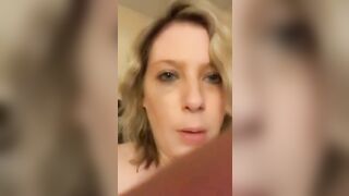 Bombshell Blonde Squirting