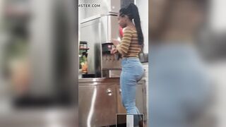 SUPERB Butt into JEANS