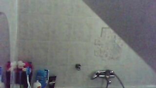 suite belle soeur sous la douche