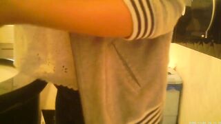 Shaved chinese Women taking a piss